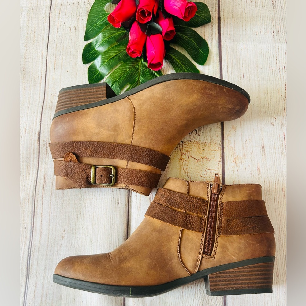 Collection Clarks Women’s Addiy Cora Brown Strappy Cushion Leather Ankle Boots 8